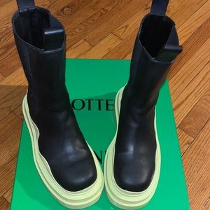 Bottega veneta tire Chelsea boots